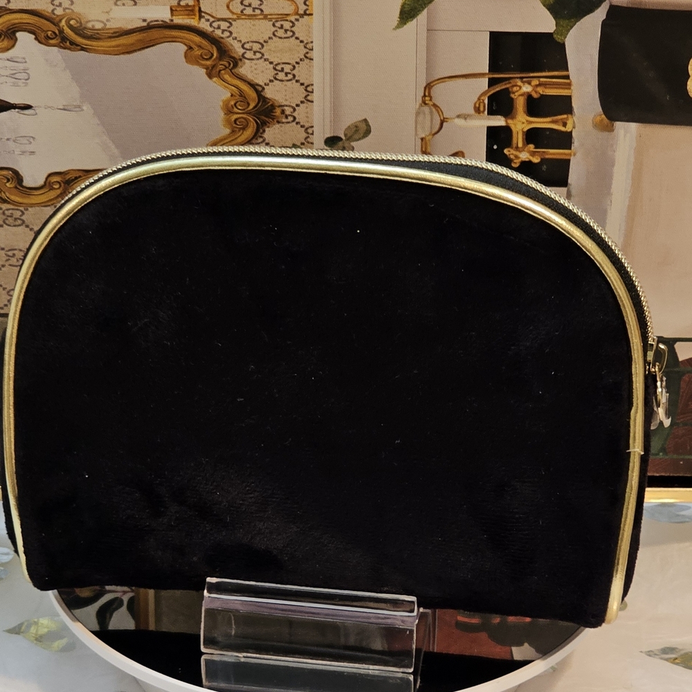 Juicy Couture Black Velvet Cosmetic Pouch/Bag (Nwot) - Picture 2 of 9